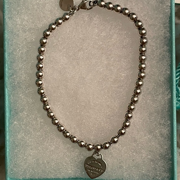Authentic Tiffany and Co. blue heart tag bead bracelet 4mm size small - Picture 4 of 7